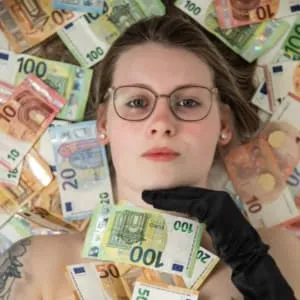 LenyaBoo beim Akt-Shooting „Money“